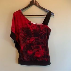 Black & red swirl pattern top, Small.